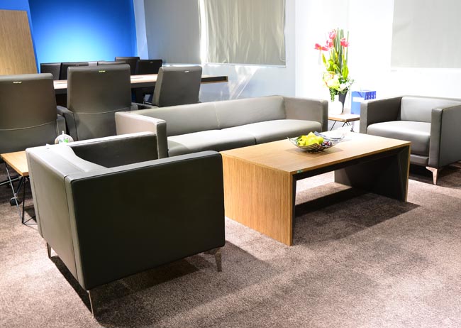 办公家具展览室