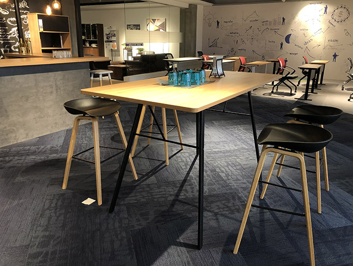  办公家具展览室 