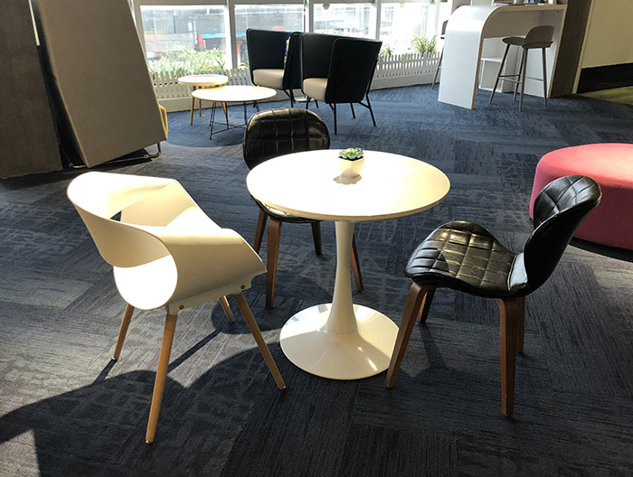  办公家具展览室 