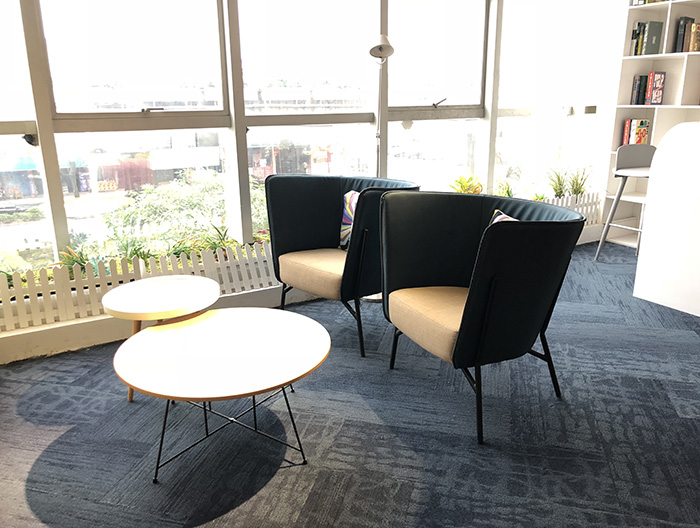  办公家具展览室 