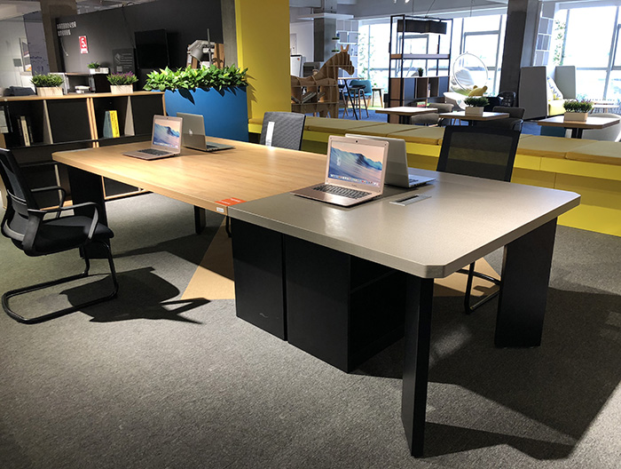  办公家具展览室 