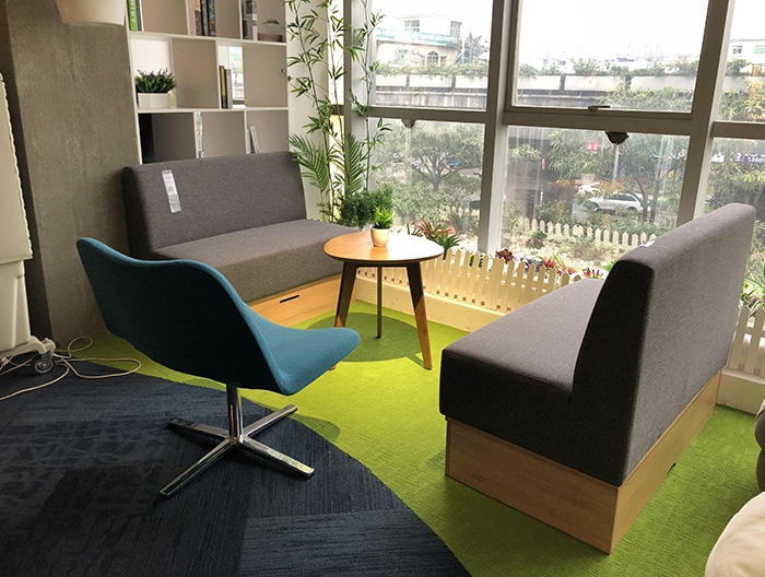  办公家具展览室 